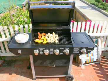 OCEANFRONT House on The Strand- Jacuzzi, BBQ, Bicycles