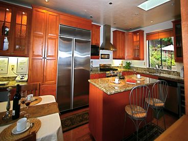 Gourmet kitchen
