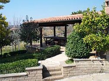 Outdoor Kitchen