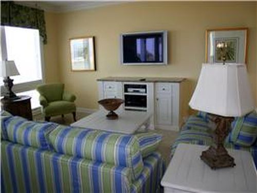 Living Room Area Pic 2 
