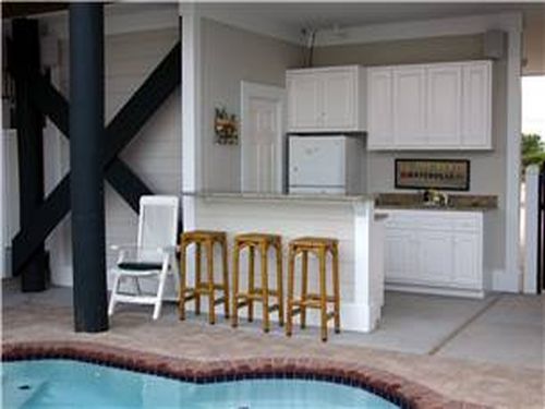 Summer Kitchen 