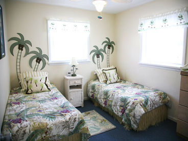 Palm Paradise Bedroom 2