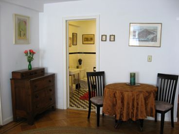 cafe table & chairs, for snacking and morning coffee