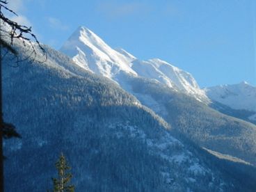 view of mount Loki from living room