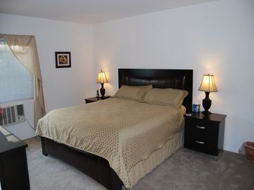 California King Master Suite, private bath, cable television, A/C, walk-in closet, telephone, alarm clock
Ocean View!