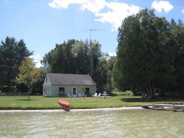 Sarah's Summer Cabin - North Manistique Lake