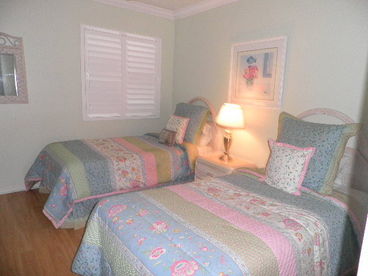 Twin Bedroom