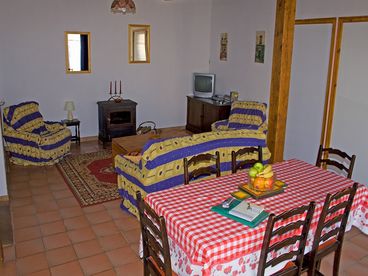 Spacious lounge in H�ron