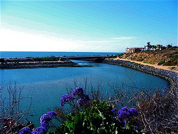 trail to beach