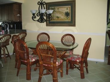 Dining Room and Breakfast Bar
