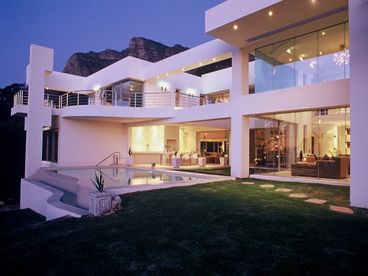 Hollywood Mansion Camps Bay sleeps 10