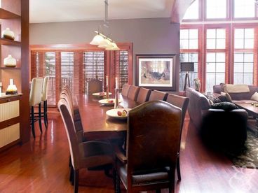 Tremblant Panache Condo Ski-in/out 6BR Billiards & Hot Tub Sleeps 12