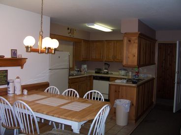 Dining & Kitchen Area