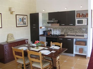 Dining/Kitchen