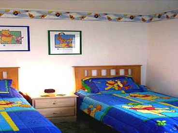 Tweety Pie twin bedroom