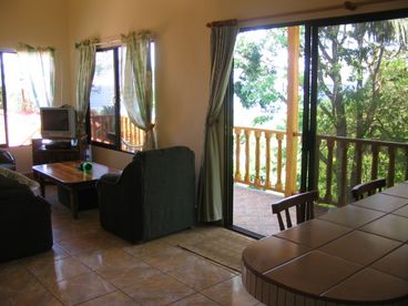 Apartamentos Iguanas - Luxury Ocean View Cabinas