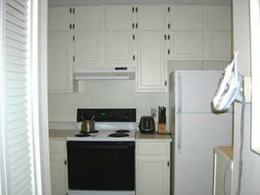 Fully equipped kitchen.