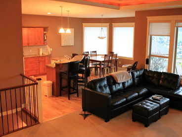 You will find all the tools you need to create great meals in this kitchen!