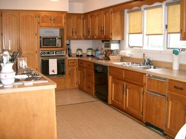 Fully equipped kitchen