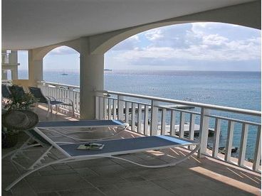 Morning, afternoon, or evening, the  view is spectacular and the mood is yours to set.