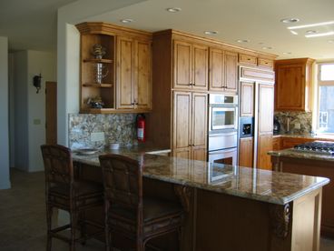 Kitchen and Breakfast Bar.
