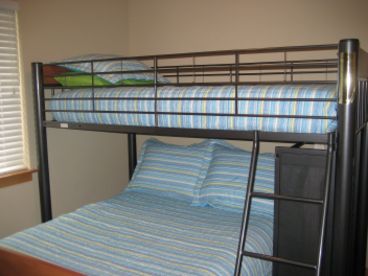 Bunk bed room. Double bed with twin top