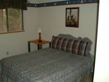 3rd Queen bed