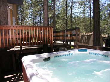 8 Person Grande Hot Tub