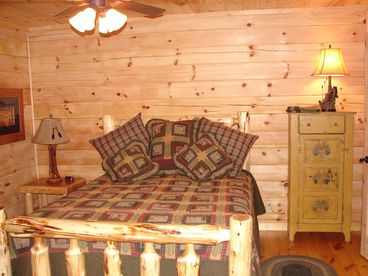 Bedroom on main level. Queen bed, full bath.