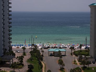 breath taking views of the gulf w/beach
service