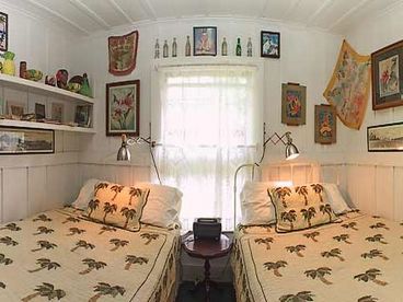 Aloha Room