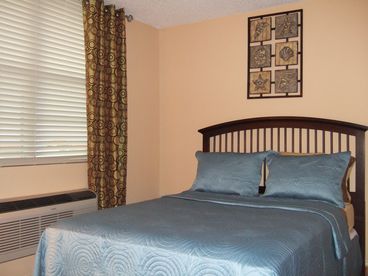 Guest bedroom with Queen size bed