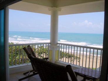 Victorian Condominium - 2 Bedroom Beachfront Penthouse