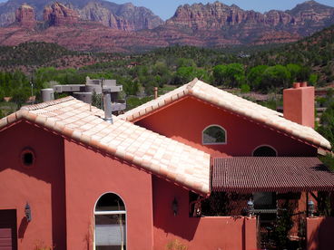 Our vacation home is located in the panoramic region of Sedona and has the finest most breathtaking views.The home sits on the egde of a canyon and you can walk to the creek over private terrain.