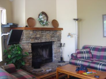 Living Room with LCD TV and gas fireplace