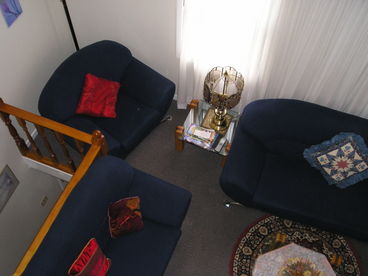 Wohnzimmer von ober (Loft)

Living Room (taken from the loft)
