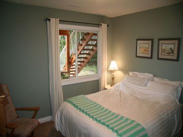 Queen Bedroom