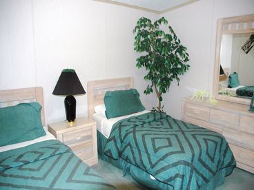 twin beds
