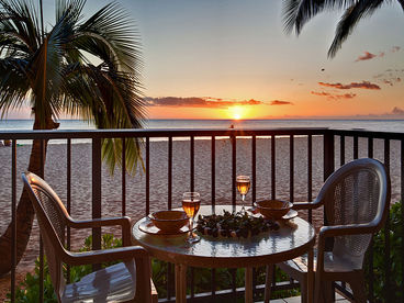 Enjoys beautiful sunsets from your lanai