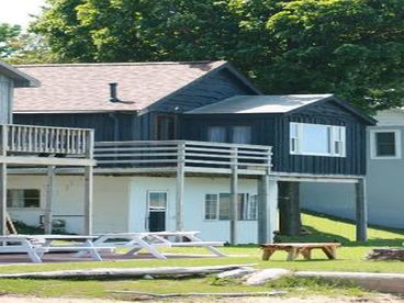 Sunset cottage.  Sleeps up to 6 with one bedroom, finished lower level, and foldout couches.  One bathroom.  TV with cable.  Full kitchen.  Approximately 700 square feet.