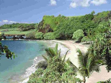 Rated in the top ten most beautiful beaches in 2005. Stunning and peaceful. Good surfing, swimming and snorkeling. Gorgeous white sand and lovely views.