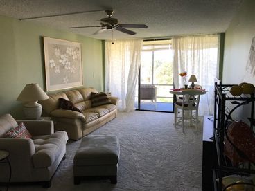 Lakeview of Largo - 1 mile from Indian Rocks Beach