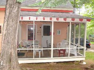 Ahh..relax on screen porch