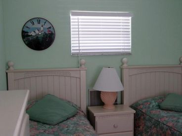 Den/Play Room