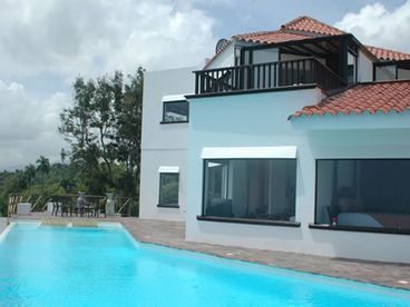 Villa with swimming pool