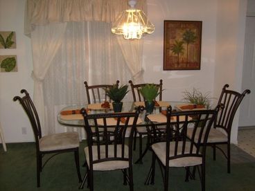Dining room seating for 6