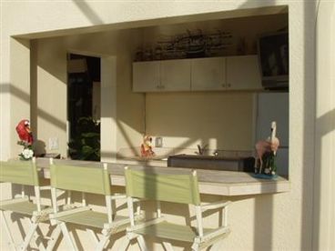 Full Outdoor Bar
