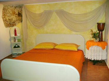 Studio suite #1 with king size bed