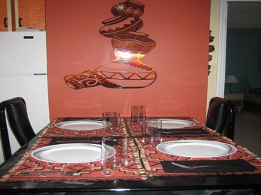 Cozy dining area for 4