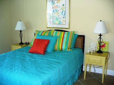 Queen plus daybed Bedroom